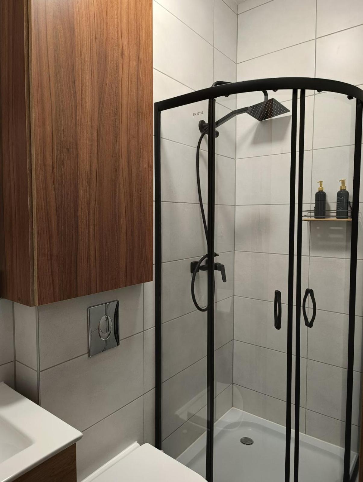 Mh Apartments A.Towarnickiego Rzeszow Bagian luar foto