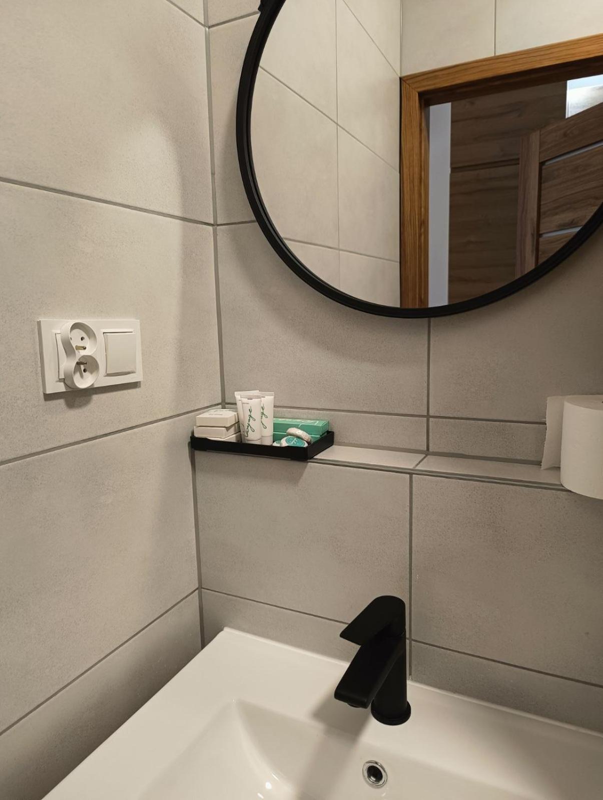 Mh Apartments A.Towarnickiego Rzeszow Bagian luar foto